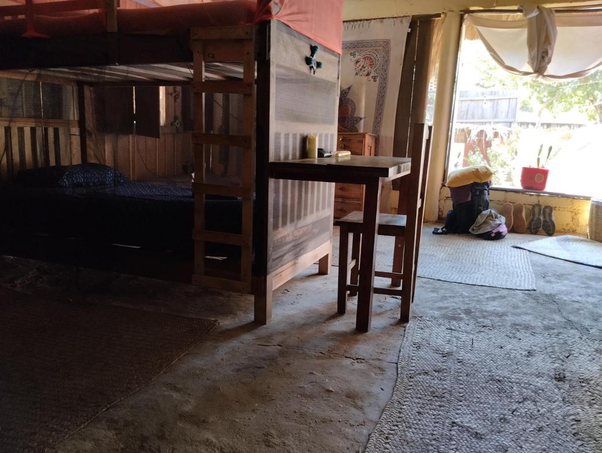 Ivanna Hostel Масунте Экстерьер фото